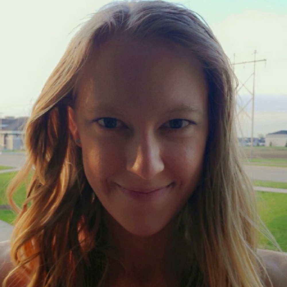 Meet your Posher, Alicia